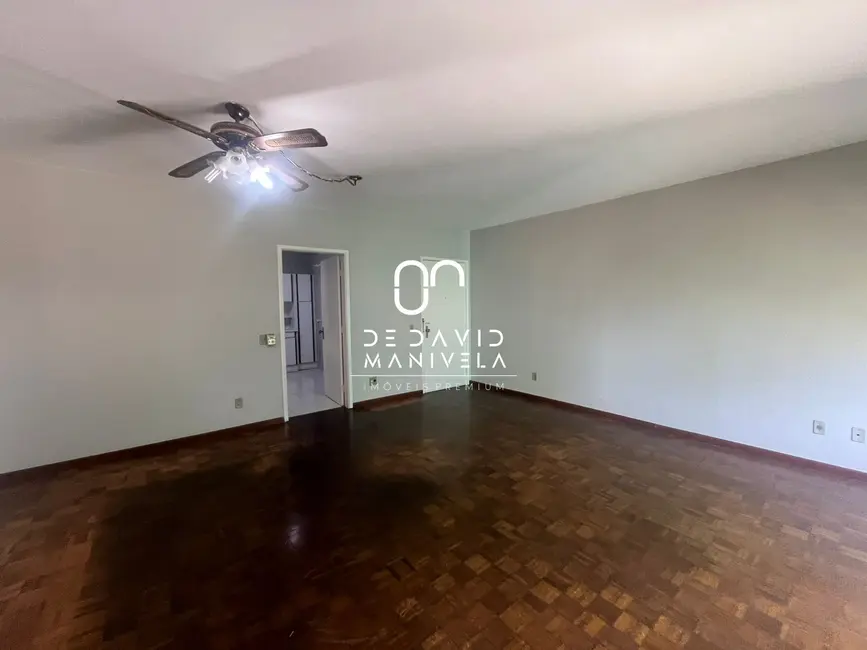 Foto 3 de Apartamento com 3 quartos para alugar, 102m2 em Centro, Santa Maria - RS