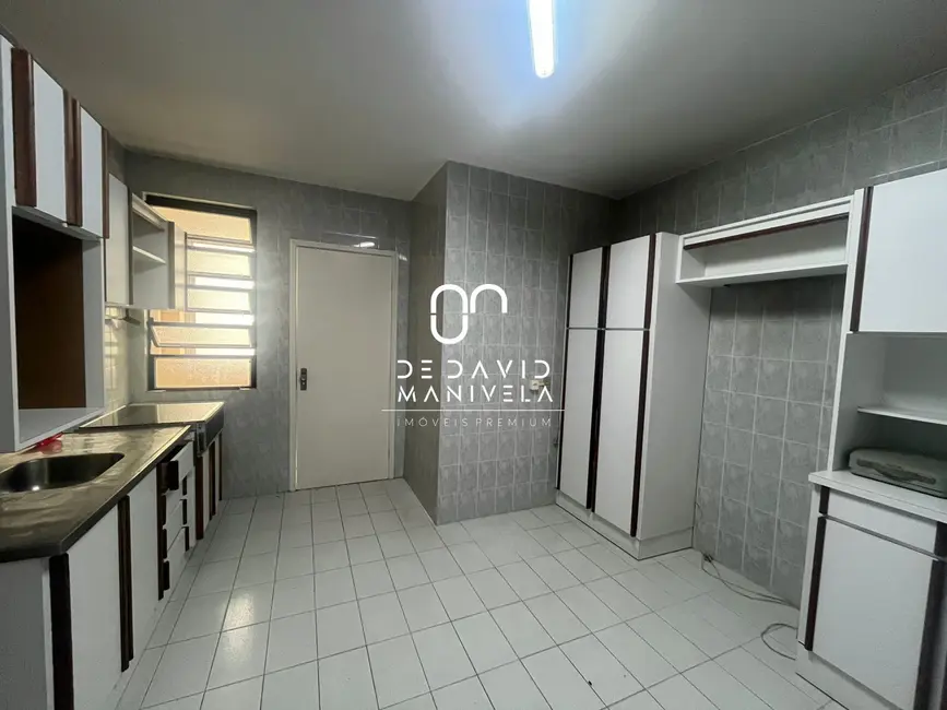 Foto 5 de Apartamento com 3 quartos para alugar, 102m2 em Centro, Santa Maria - RS