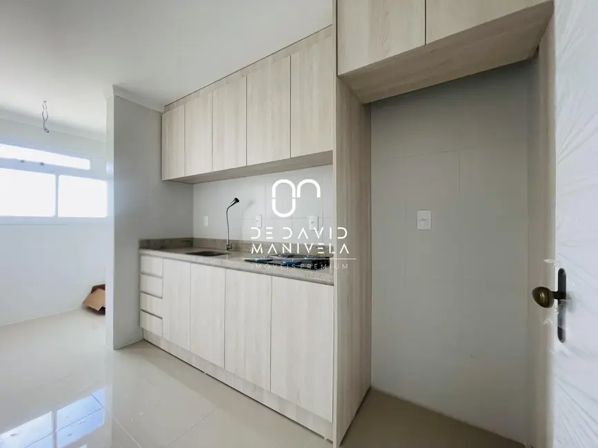 Foto 4 de Apartamento com 2 quartos para alugar, 65m2 em Uglione, Santa Maria - RS