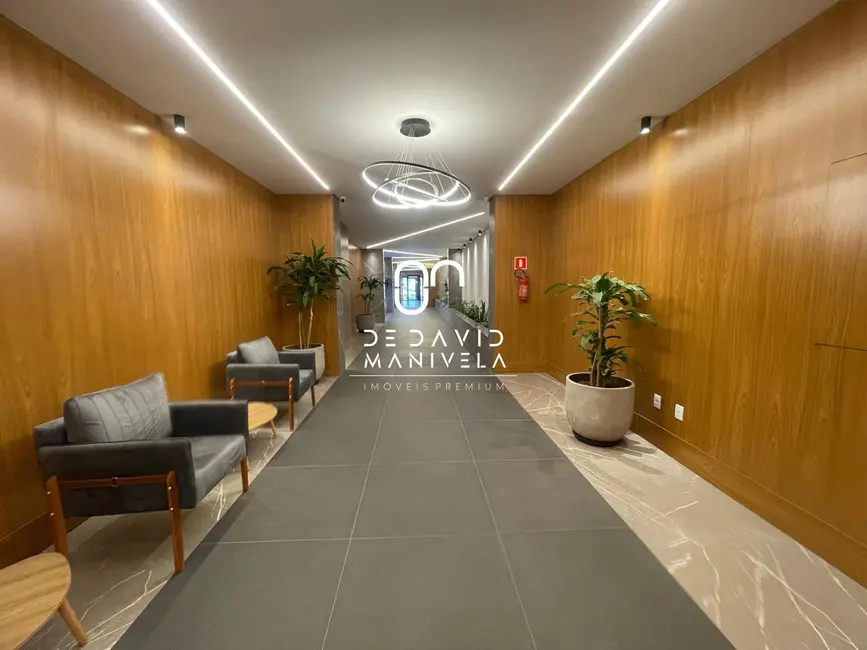 Foto 5 de Apartamento com 3 quartos à venda, 193m2 em Nossa Senhora Medianeira, Santa Maria - RS