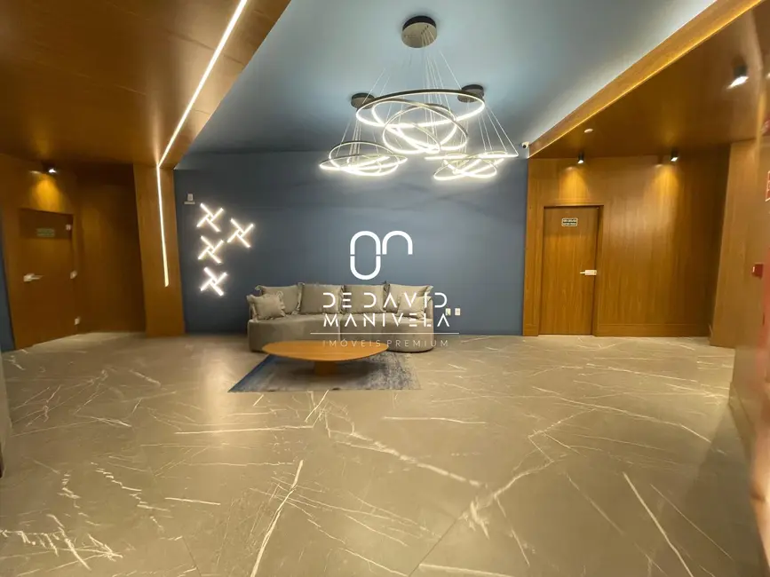 Foto 3 de Apartamento com 3 quartos à venda, 193m2 em Nossa Senhora Medianeira, Santa Maria - RS