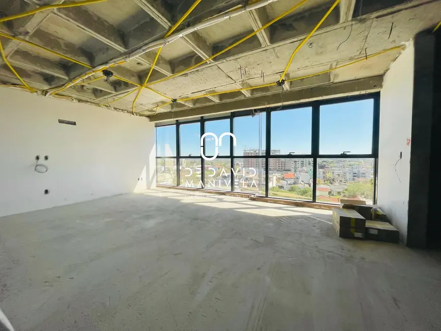 Foto 6 de Apartamento com 3 quartos à venda, 193m2 em Nossa Senhora Medianeira, Santa Maria - RS