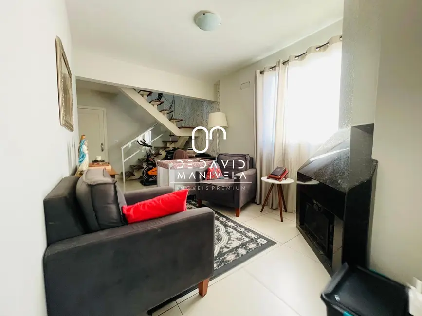 Foto 2 de Cobertura com 3 quartos à venda, 147m2 em Nossa Senhora de Fátima, Santa Maria - RS