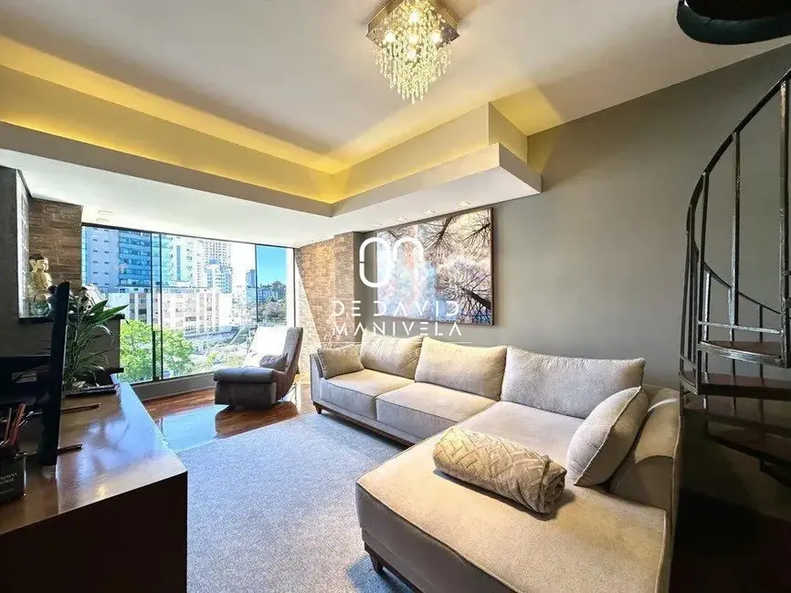 Foto 2 de Cobertura com 3 quartos para alugar, 167m2 em Nossa Senhora Medianeira, Santa Maria - RS