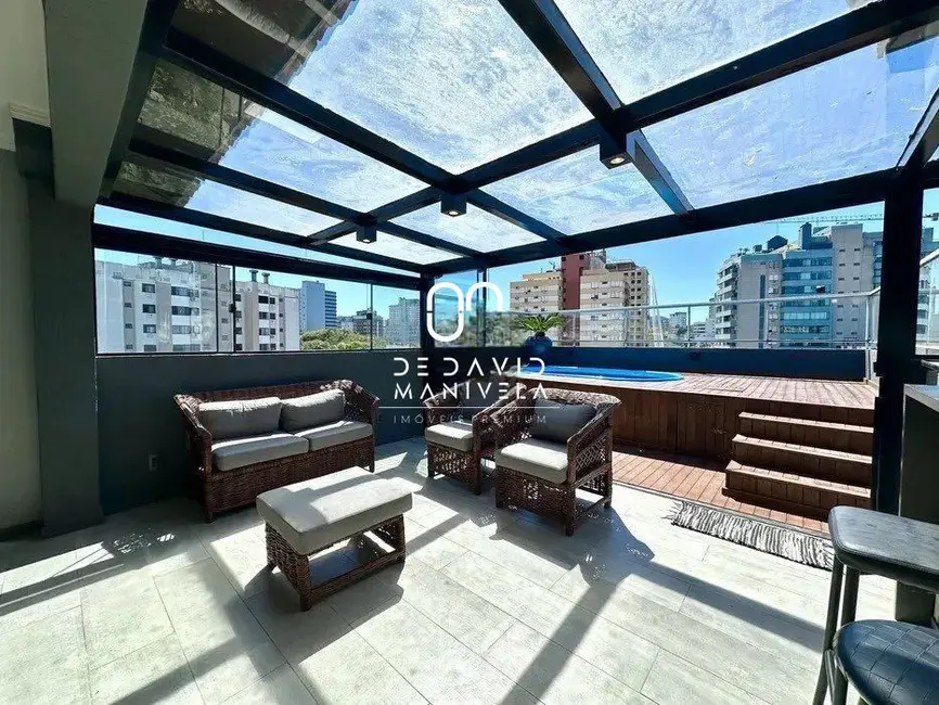 Foto 8 de Cobertura com 3 quartos para alugar, 167m2 em Nossa Senhora Medianeira, Santa Maria - RS