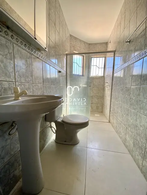 Casa com 4 quartos para alugar, 171m2 em Camobi, Santa Maria - RS - imagem 8 Foto 8 de Casa com 4 quartos para alugar, 171m2 em Camobi, Santa Maria - RS