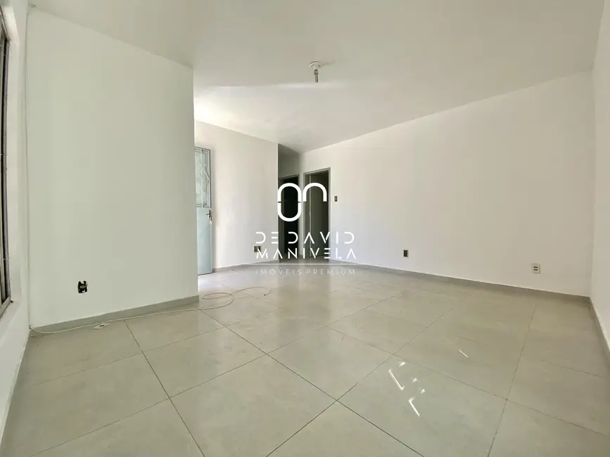 Casa com 4 quartos para alugar, 171m2 em Camobi, Santa Maria - RS - imagem 3 Foto 3 de Casa com 4 quartos para alugar, 171m2 em Camobi, Santa Maria - RS