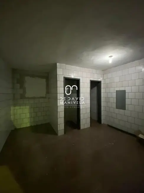 Armazém / Galpão com 1 quarto para alugar, 800m2 em Duque de Caxias, Santa Maria - RS - imagem 3 Foto 3 de Armazém / Galpão com 1 quarto para alugar, 800m2 em Duque de Caxias, Santa Maria - RS