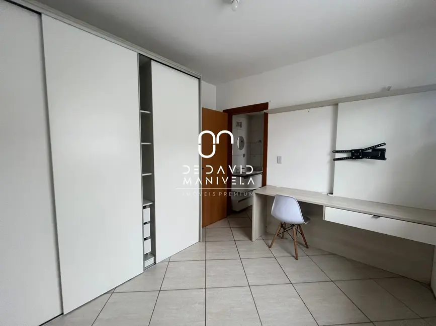Foto 5 de Apartamento com 1 quarto para alugar, 35m2 em Nossa Senhora de Fátima, Santa Maria - RS