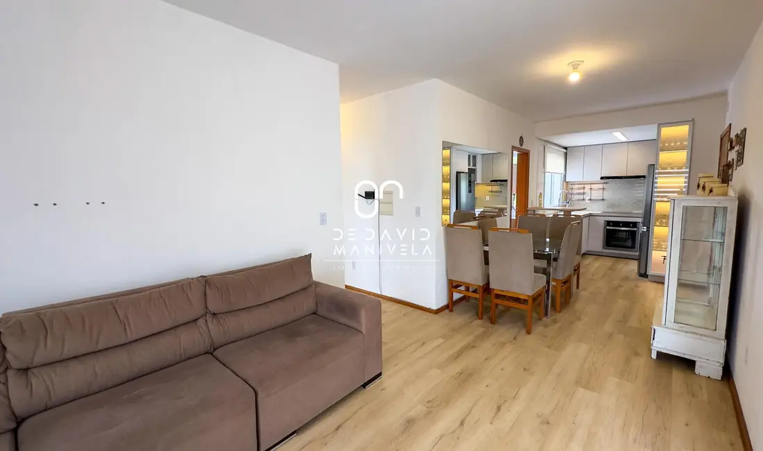 Apartamento com 2 quartos à venda, 72m2 em Dom Antônio Reis, Santa Maria - RS - imagem 6 Foto 6 de Apartamento com 2 quartos à venda, 72m2 em Dom Antônio Reis, Santa Maria - RS