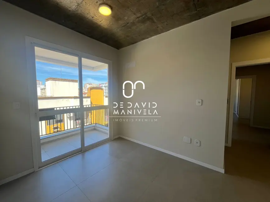 Apartamento com 2 quartos para alugar, 83m2 em Centro, Santa Maria - RS - imagem 3 Foto 3 de Apartamento com 2 quartos para alugar, 83m2 em Centro, Santa Maria - RS