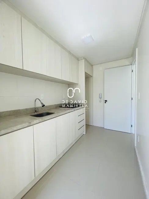 Apartamento com 2 quartos para alugar, 68m2 em Uglione, Santa Maria - RS - imagem 6 Foto 6 de Apartamento com 2 quartos para alugar, 68m2 em Uglione, Santa Maria - RS