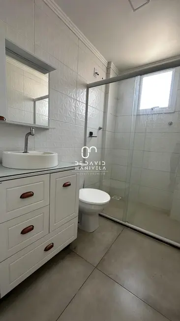 Apartamento com 2 quartos para alugar, 97m2 em Nossa Senhora de Fátima, Santa Maria - RS - imagem 7 Foto 7 de Apartamento com 2 quartos para alugar, 97m2 em Nossa Senhora de Fátima, Santa Maria - RS