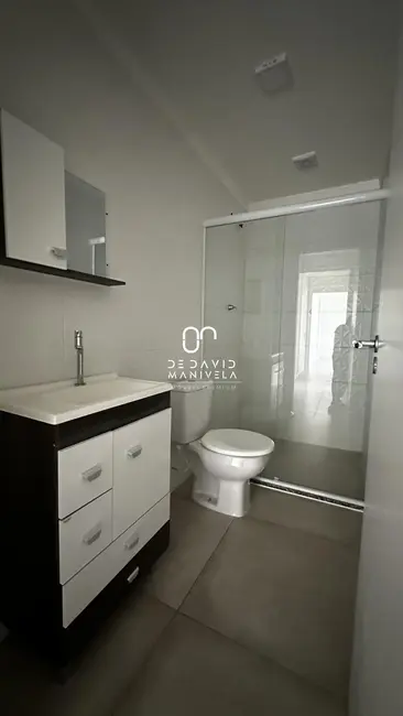 Apartamento com 2 quartos para alugar, 97m2 em Nossa Senhora de Fátima, Santa Maria - RS - imagem 9 Foto 9 de Apartamento com 2 quartos para alugar, 97m2 em Nossa Senhora de Fátima, Santa Maria - RS