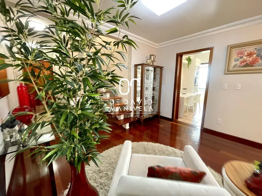 Foto 8 de Apartamento com 3 quartos à venda, 332m2 em Nossa Senhora Medianeira, Santa Maria - RS