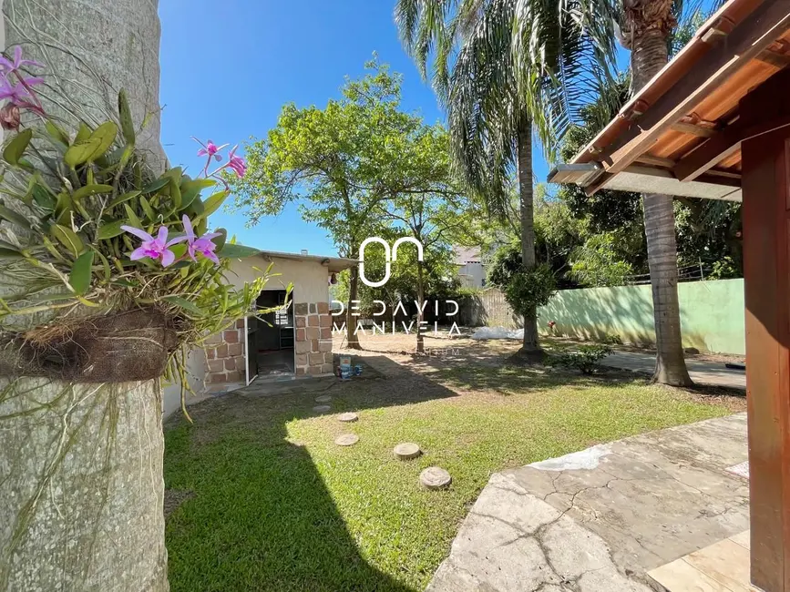 Casa com 3 quartos para alugar, 160m2 em Duque de Caxias, Santa Maria - RS - imagem 2 Foto 2 de Casa com 3 quartos para alugar, 160m2 em Duque de Caxias, Santa Maria - RS