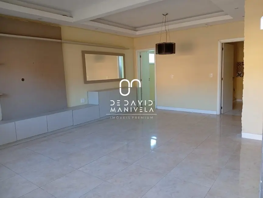 Casa com 2 quartos à venda, 110m2 em Juscelino Kubitschek, Santa Maria - RS - imagem 2 Foto 2 de Casa com 2 quartos à venda, 110m2 em Juscelino Kubitschek, Santa Maria - RS