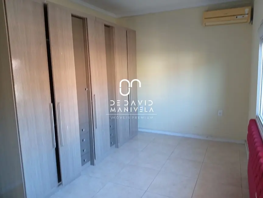 Casa com 2 quartos à venda, 110m2 em Juscelino Kubitschek, Santa Maria - RS - imagem 3 Foto 3 de Casa com 2 quartos à venda, 110m2 em Juscelino Kubitschek, Santa Maria - RS