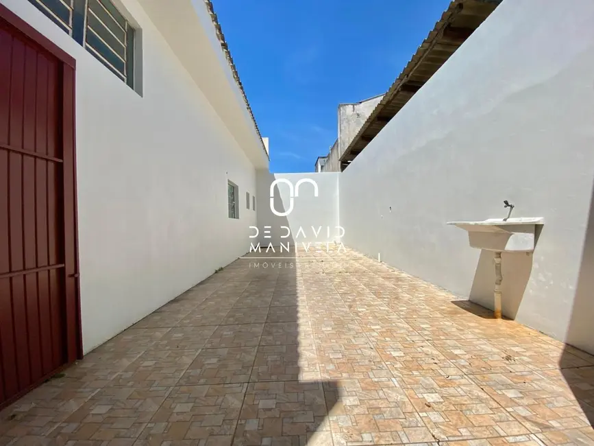 Armazém / Galpão com 1 quarto para alugar, 140m2 em Pinheiro Machado, Santa Maria - RS - imagem 9 Foto 9 de Armazém / Galpão com 1 quarto para alugar, 140m2 em Pinheiro Machado, Santa Maria - RS