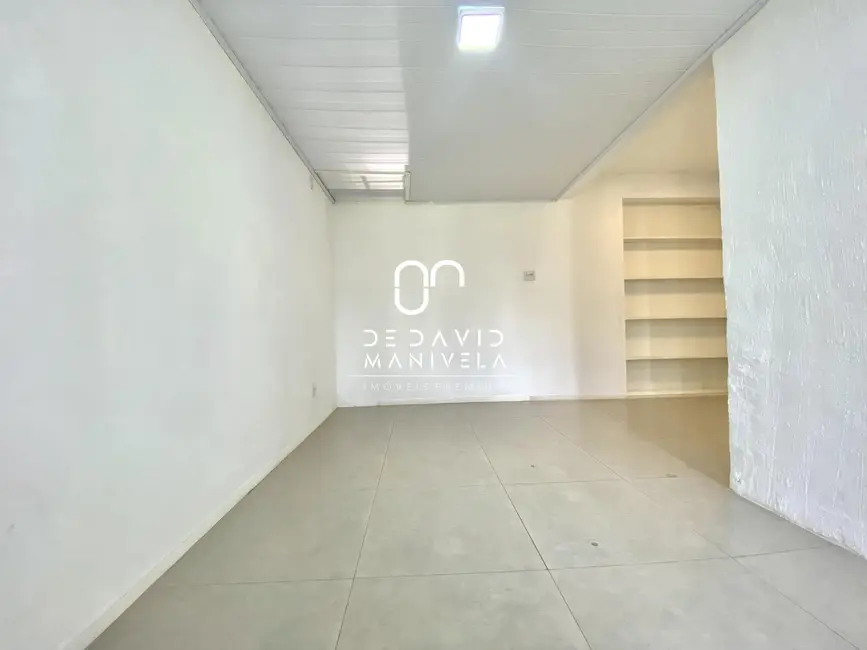 Casa com 3 quartos para alugar, 118m2 em Itararé, Santa Maria - RS - imagem 5 Foto 5 de Casa com 3 quartos para alugar, 118m2 em Itararé, Santa Maria - RS