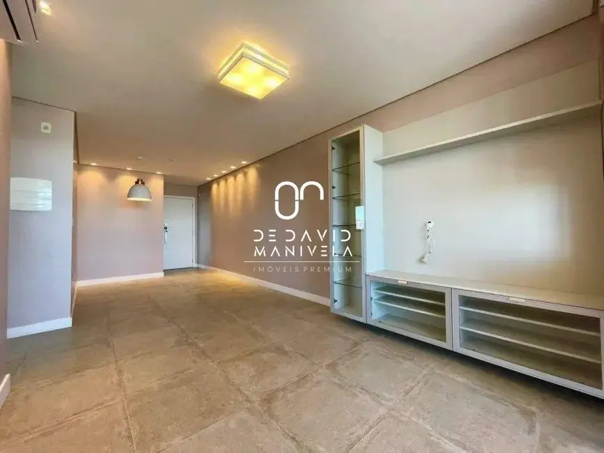 Apartamento com 2 quartos para alugar, 84m2 em Nonoai, Santa Maria - RS - imagem 3 Foto 3 de Apartamento com 2 quartos para alugar, 84m2 em Nonoai, Santa Maria - RS