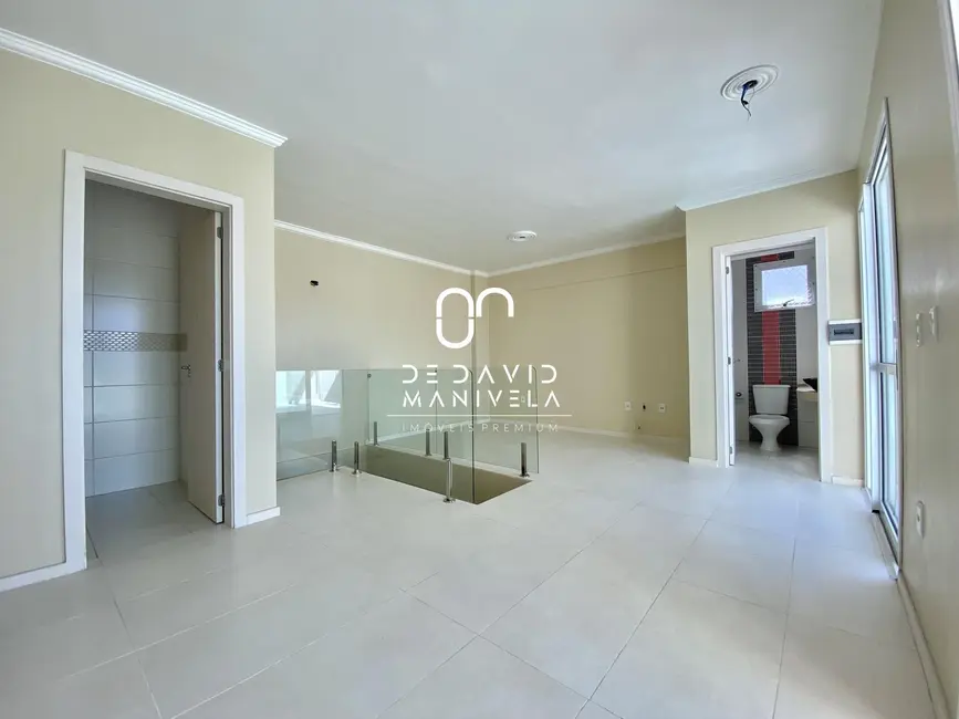 Foto 5 de Cobertura com 3 quartos para alugar, 112m2 em Centro, Santa Maria - RS