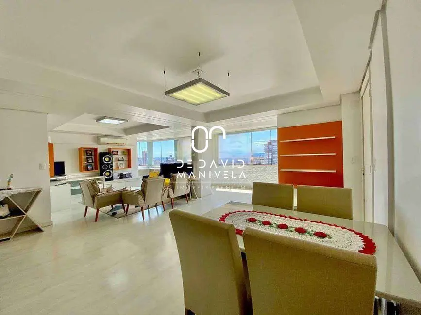 Apartamento com 2 quartos para alugar, 104m2 em Nossa Senhora Medianeira, Santa Maria - RS - imagem 5 Foto 5 de Apartamento com 2 quartos para alugar, 104m2 em Nossa Senhora Medianeira, Santa Maria - RS