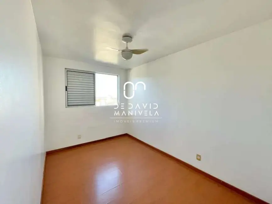 Apartamento com 3 quartos para alugar, 108m2 em Nossa Senhora das Dores, Santa Maria - RS - imagem 4 Foto 4 de Apartamento com 3 quartos para alugar, 108m2 em Nossa Senhora das Dores, Santa Maria - RS