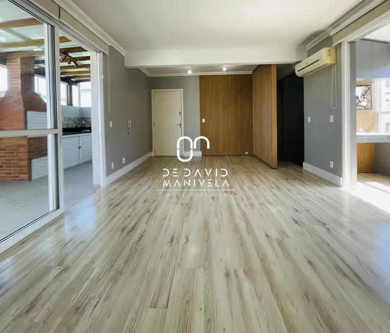 Foto 3 de Cobertura com 2 quartos à venda, 126m2 em Centro, Santa Maria - RS