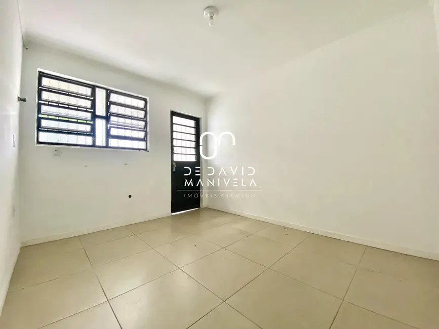 Foto 7 de Sala Comercial com 4 quartos para alugar, 182m2 em Nossa Senhora Medianeira, Santa Maria - RS