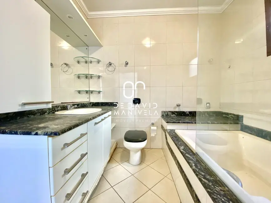 Foto 8 de Cobertura com 3 quartos para alugar, 172m2 em Duque de Caxias, Santa Maria - RS