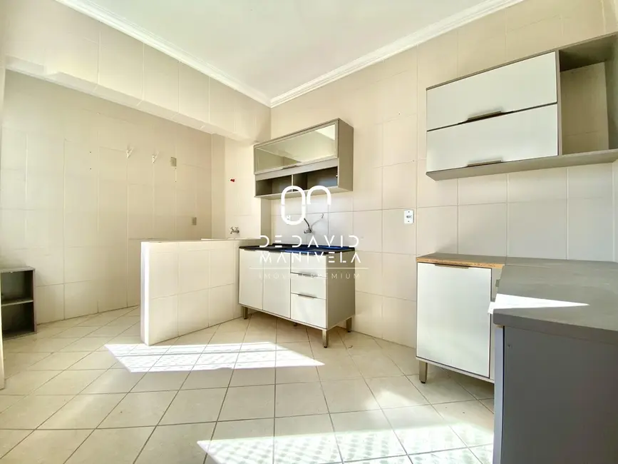 Foto 4 de Cobertura com 3 quartos para alugar, 172m2 em Duque de Caxias, Santa Maria - RS