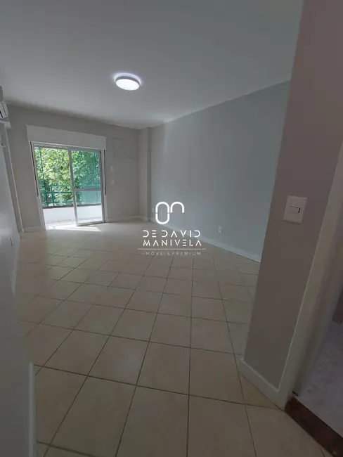Foto 7 de Apartamento com 4 quartos à venda, 204m2 em Nossa Senhora das Dores, Santa Maria - RS