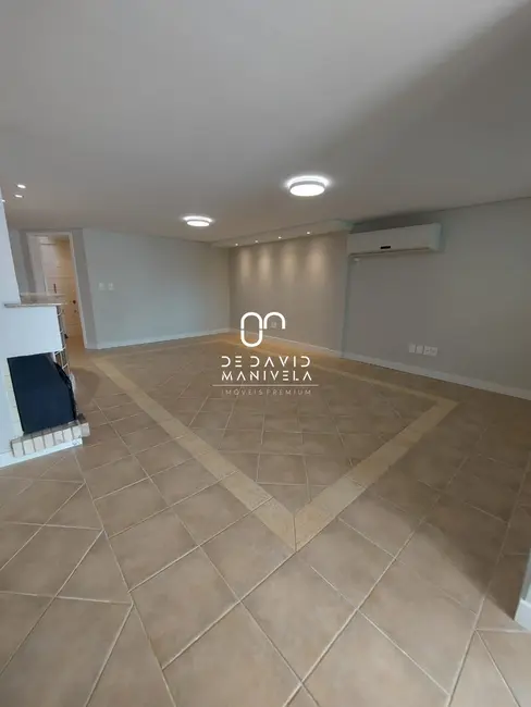 Foto 6 de Apartamento com 4 quartos à venda, 204m2 em Nossa Senhora das Dores, Santa Maria - RS