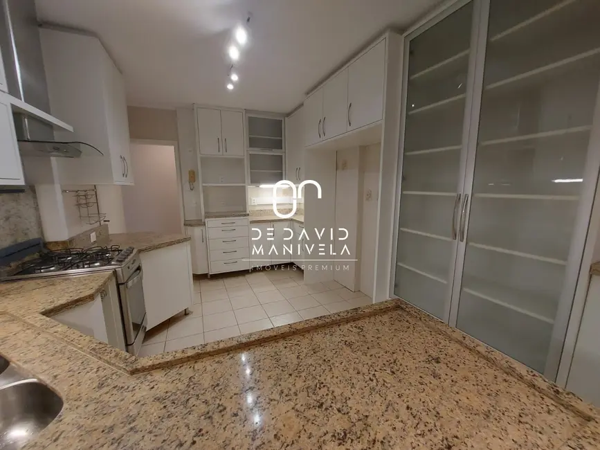 Foto 3 de Apartamento com 4 quartos à venda, 204m2 em Nossa Senhora das Dores, Santa Maria - RS