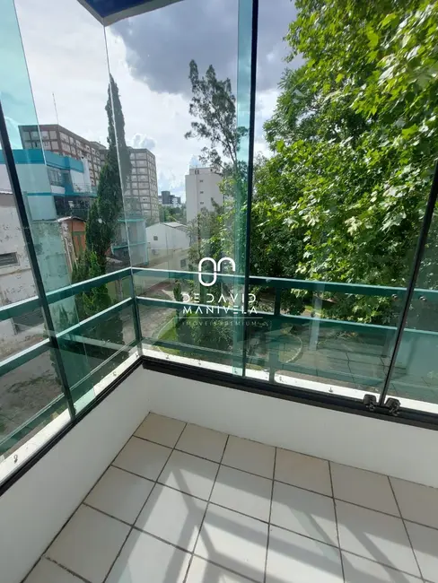 Foto 9 de Apartamento com 4 quartos à venda, 204m2 em Nossa Senhora das Dores, Santa Maria - RS