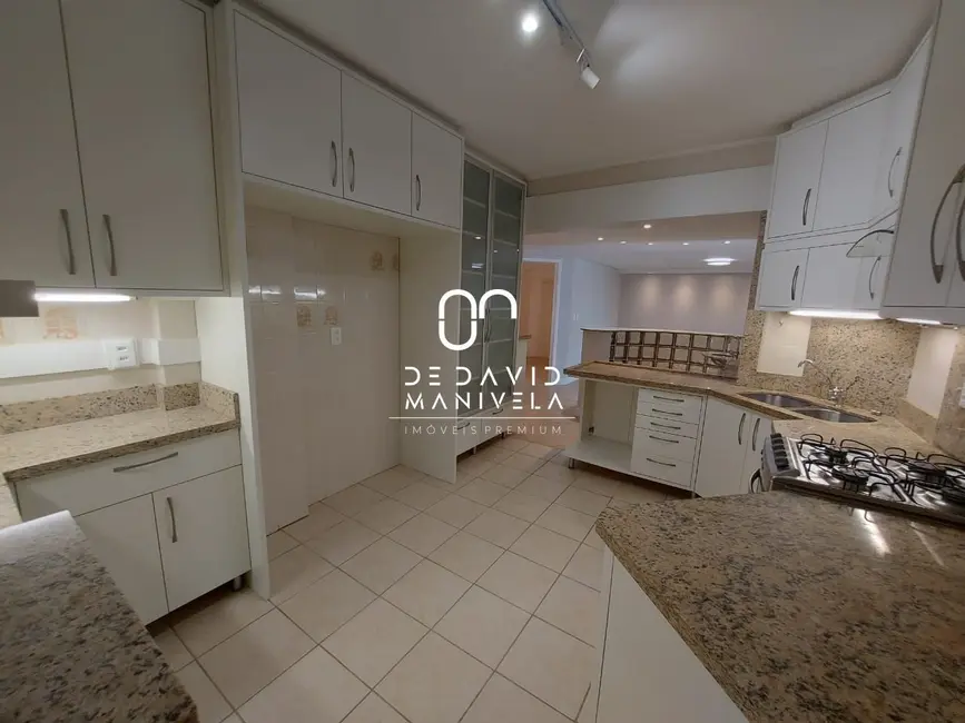 Foto 2 de Apartamento com 4 quartos à venda, 204m2 em Nossa Senhora das Dores, Santa Maria - RS