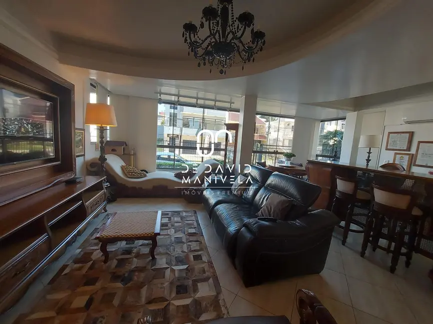 Foto 5 de Apartamento com 3 quartos à venda, 150m2 em Nossa Senhora de Lourdes, Santa Maria - RS