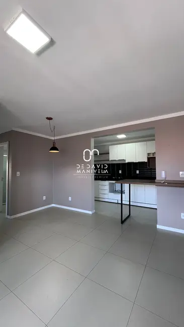 Foto 4 de Apartamento com 2 quartos para alugar, 98m2 em Camobi, Santa Maria - RS