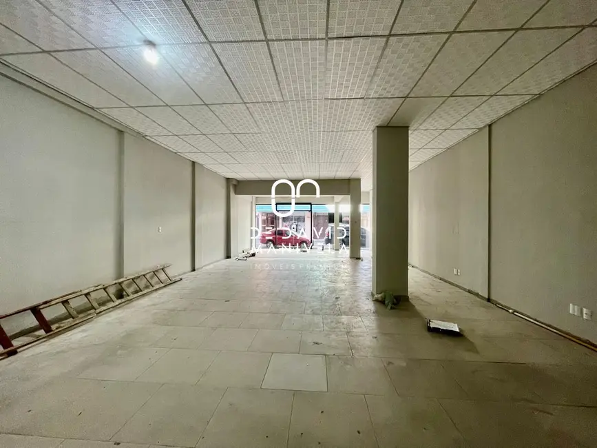 Loja com 1 quarto para alugar, 300m2 em Bonfim, Santa Maria - RS - imagem 2 Foto 2 de Loja com 1 quarto para alugar, 300m2 em Bonfim, Santa Maria - RS
