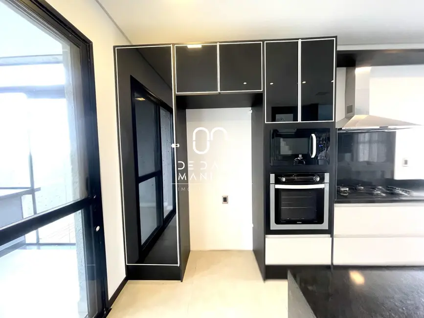 Foto 8 de Casa de Condomínio com 3 quartos à venda, 246m2 em Tomazetti, Santa Maria - RS