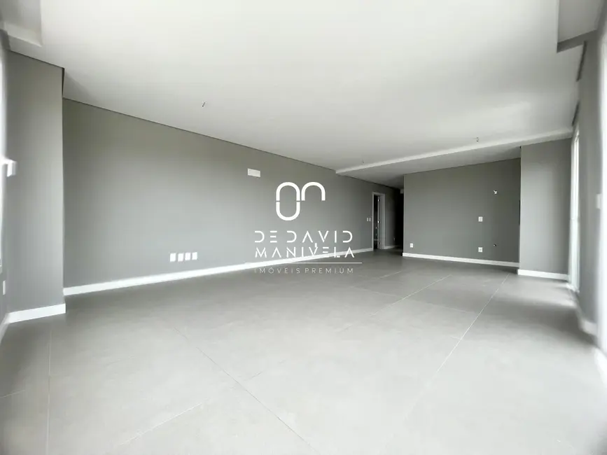 Apartamento com 3 quartos à venda, 154m2 em Nossa Senhora de Lourdes, Santa Maria - RS - imagem 5 Foto 5 de Apartamento com 3 quartos à venda, 154m2 em Nossa Senhora de Lourdes, Santa Maria - RS