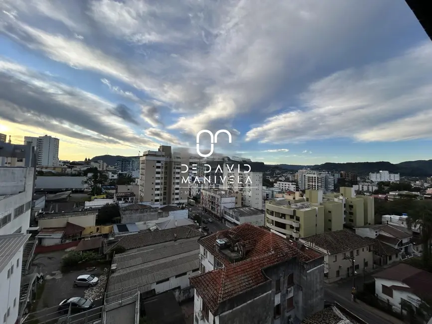 Foto 8 de Apartamento com 2 quartos para alugar, 68m2 em Centro, Santa Maria - RS