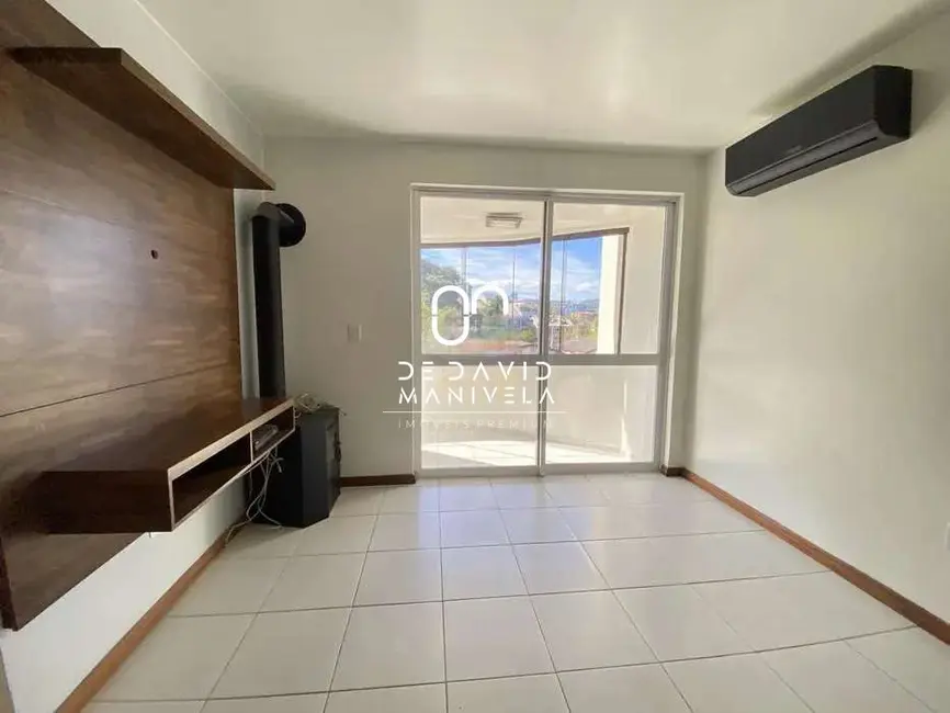 Foto 3 de Apartamento com 2 quartos para alugar, 74m2 em Nossa Senhora de Lourdes, Santa Maria - RS