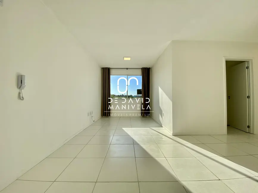 Foto 3 de Apartamento com 2 quartos à venda, 57m2 em Pinheiro Machado, Santa Maria - RS