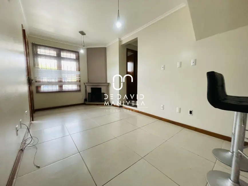 Foto 3 de Casa com 3 quartos para alugar, 97m2 em Camobi, Santa Maria - RS