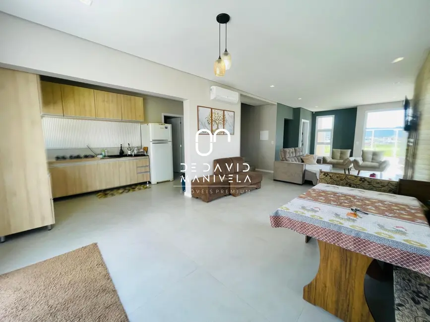 Foto 8 de Casa com 3 quartos à venda, 265m2 em Camobi, Santa Maria - RS