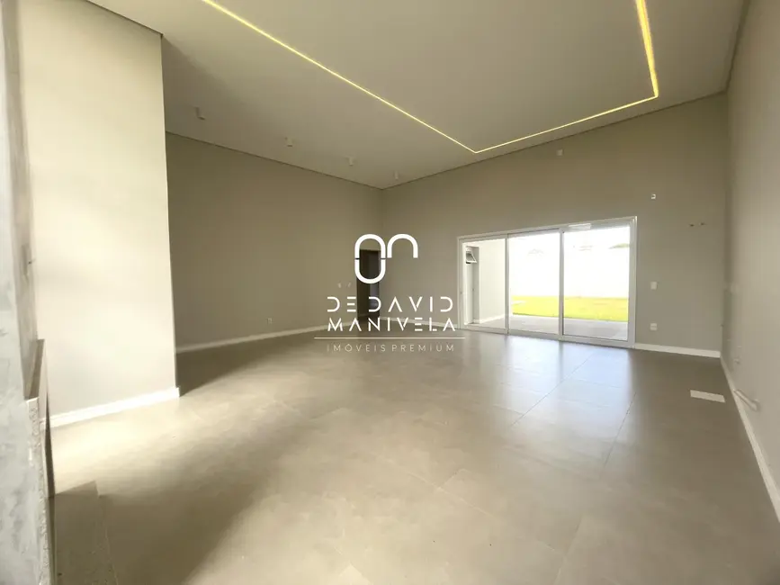 Foto 9 de Casa com 3 quartos à venda, 203m2 em Camobi, Santa Maria - RS