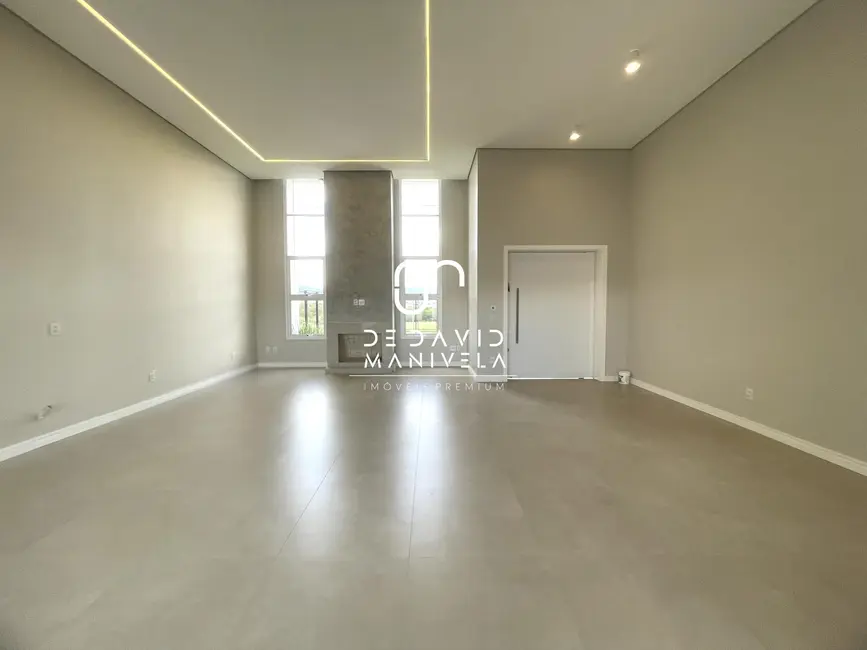 Foto 8 de Casa com 3 quartos à venda, 203m2 em Camobi, Santa Maria - RS