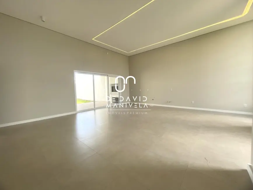 Foto 5 de Casa com 3 quartos à venda, 203m2 em Camobi, Santa Maria - RS